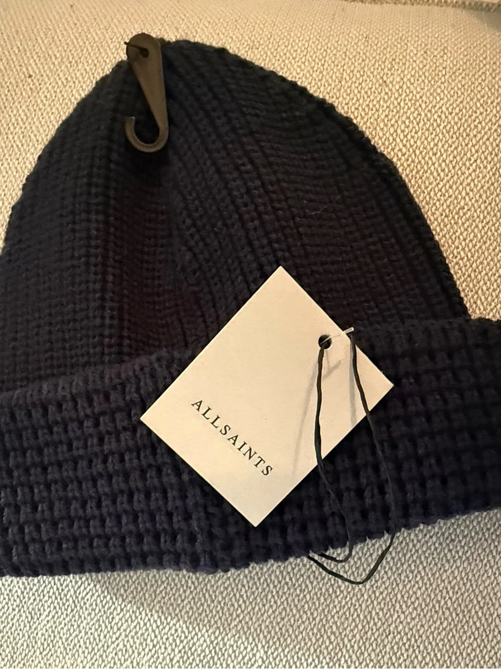 Alls saints traveling ribbed beanie